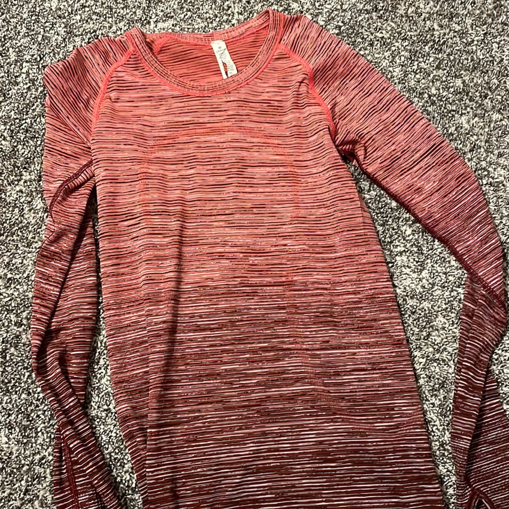 Size 4 RARE Lululemon swiftly tech